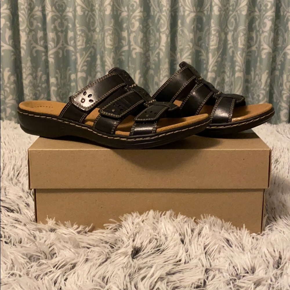 Clark's Black Leather Sandals NWT